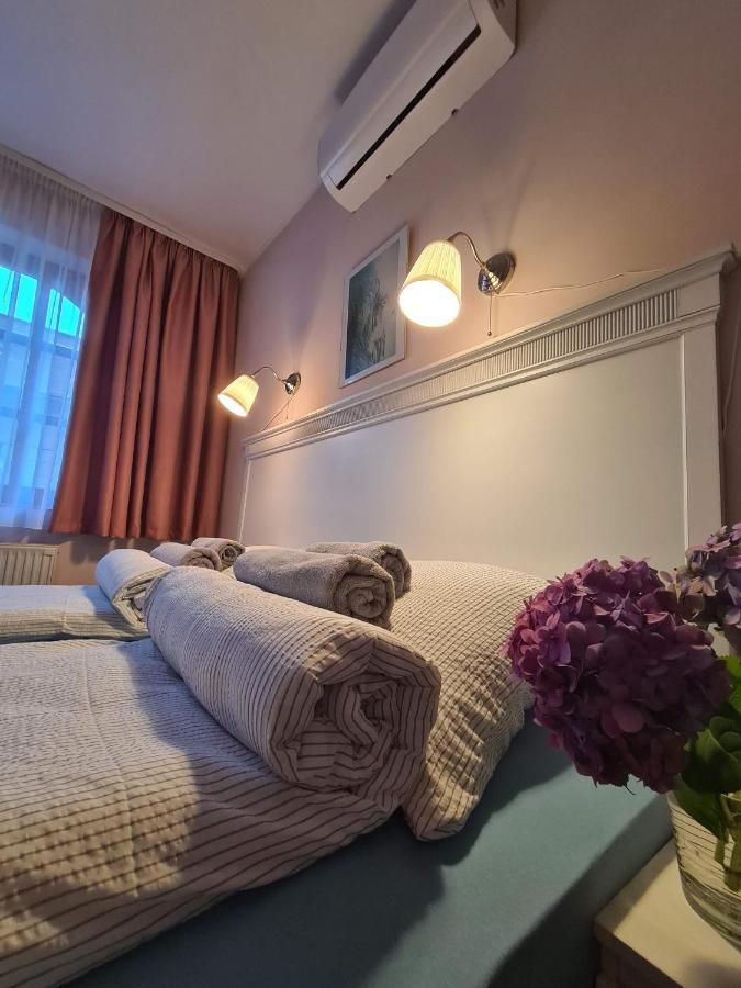 Palantír Panzió Acomodação com café da manhã Miskolc Quarto foto